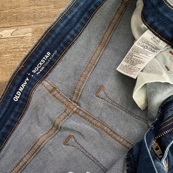 Skinny Jeans - Picture 2 of 4